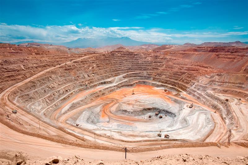 Exploración minera en Perú